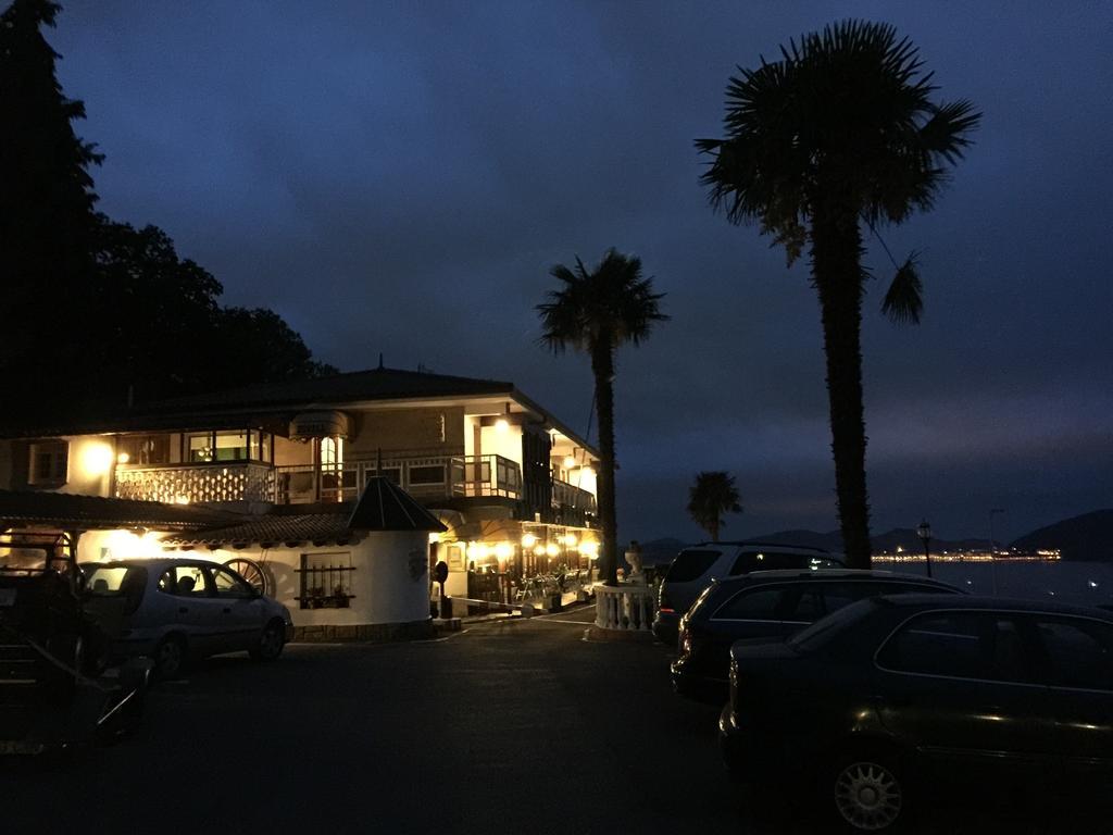Hostal El Carro Λαρέντο Εξωτερικό φωτογραφία